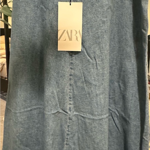 Zara denim dress - Picture 2 of 4